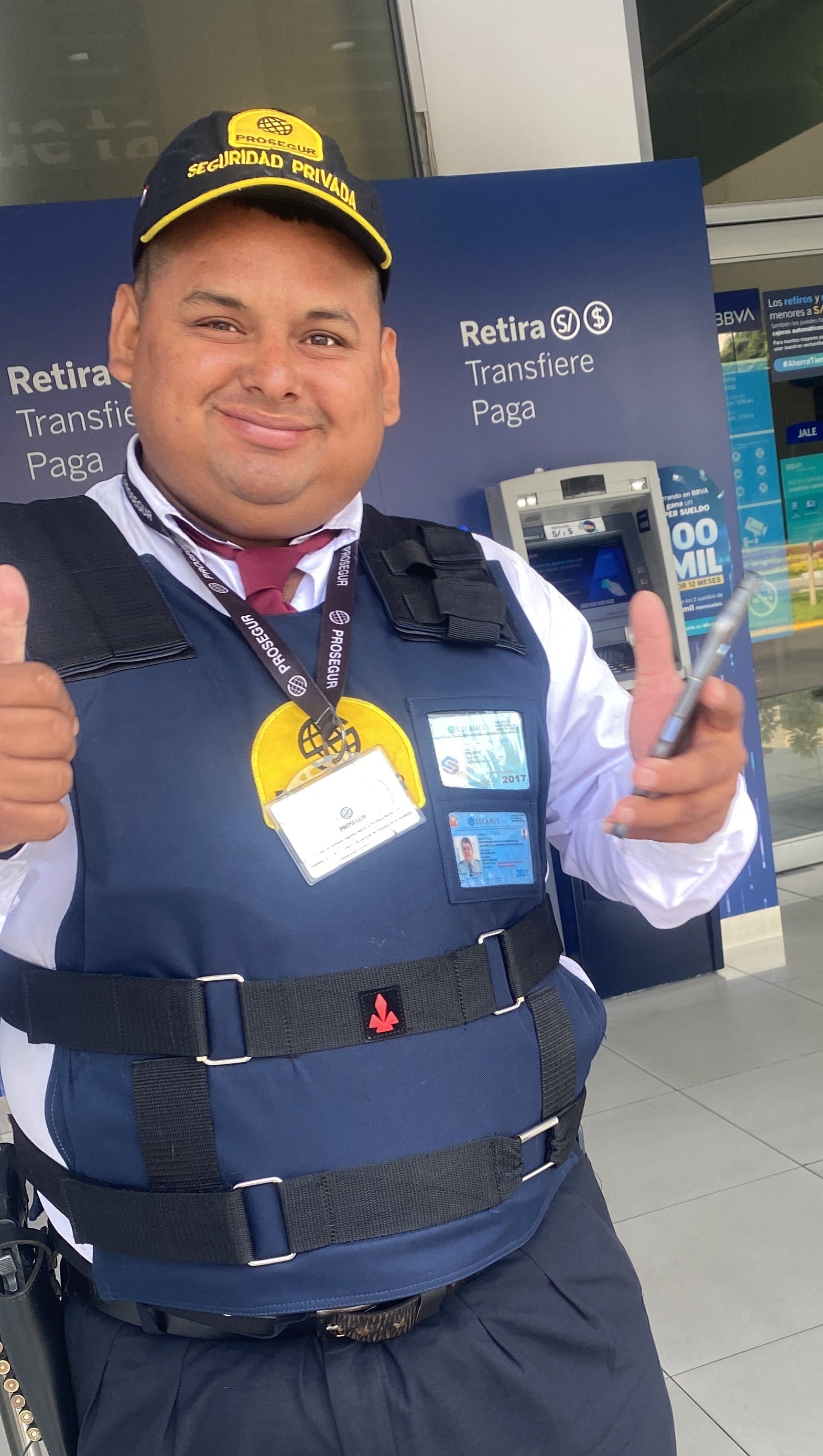 <strong>Carlos manrique</strong>